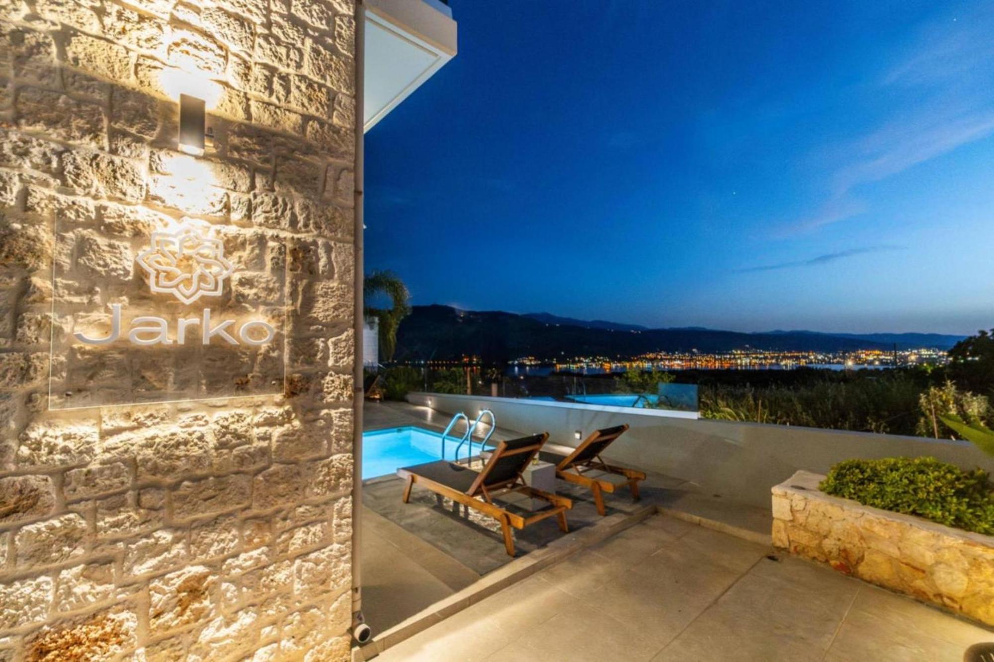 Jarko Luxury Houses Argoulidhés Exterior foto